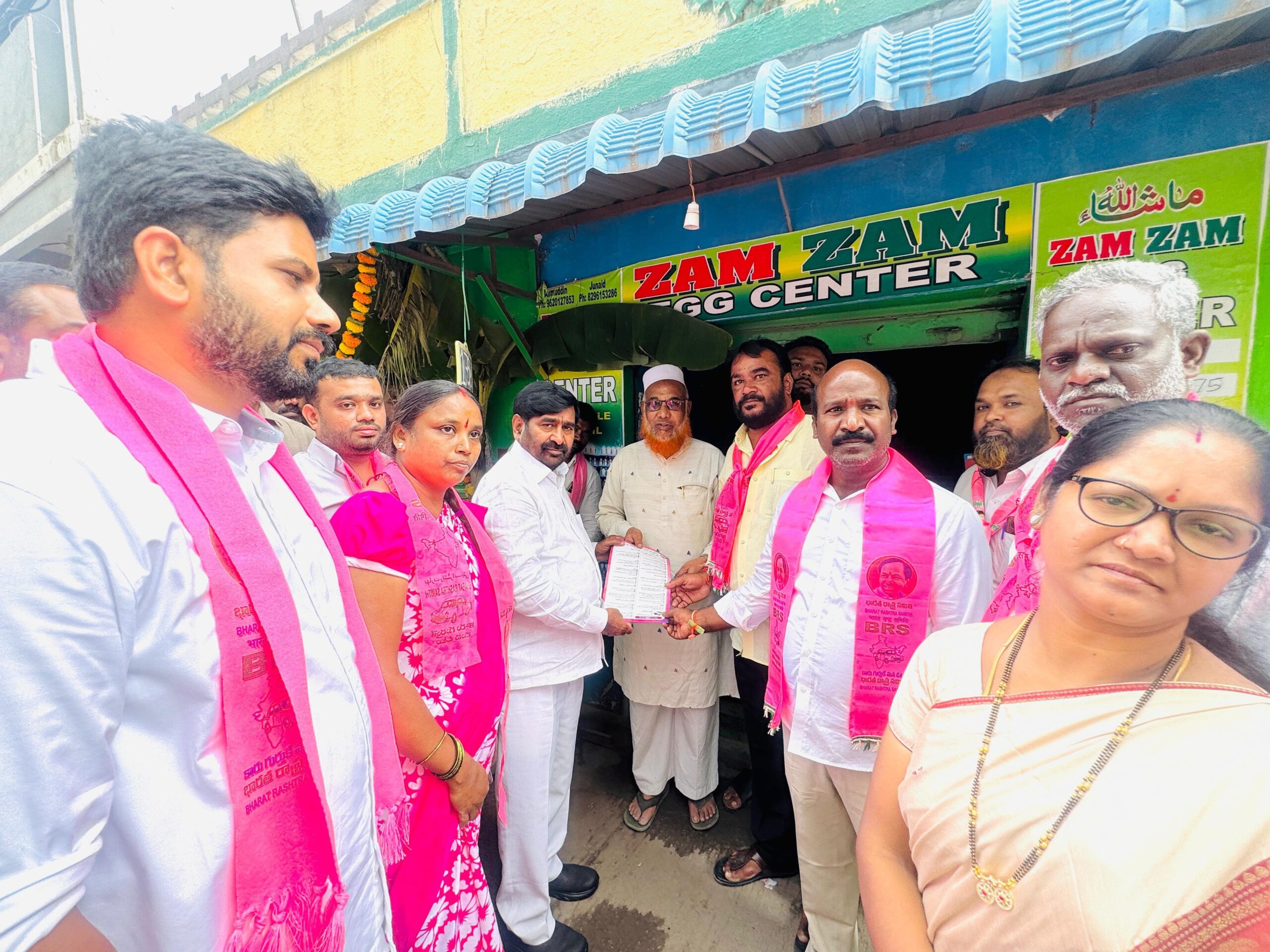 జూబ్లీహిల్స్ ఉప ఎన్నికల ప్రచారంలో పాల్గొన్న మాజీ మంత్రి