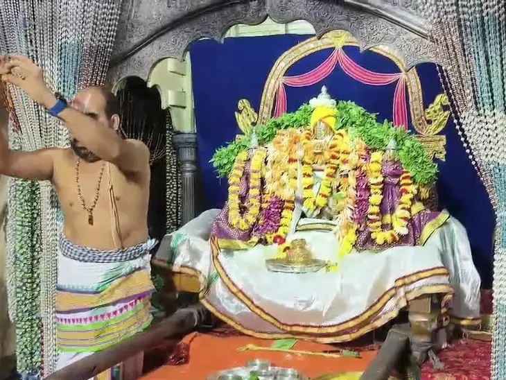 కన్నుల పండుగగా సింహాద్రి అప్పన్న నిత్యకళ్యాణం