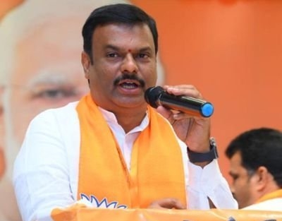 గూగుల్ డేటా AI హబ్‌పై మాధవ్ ప్రెజెంటేషన్