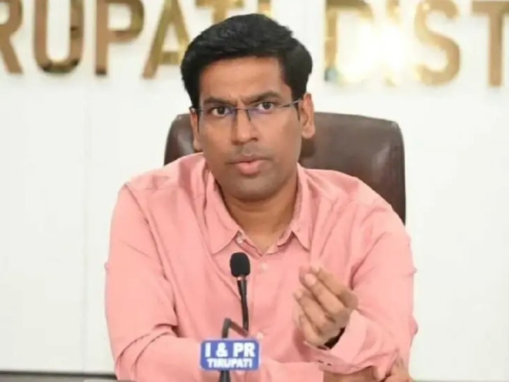 భారీ వర్షాలు.. నేడు పాఠశాలలకు సెలవు: కలెక్టర్