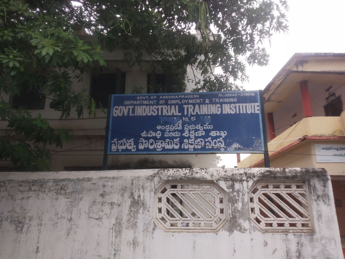 ఈనెల 27 నుంచి ఉచిత కుట్టుమిషన్ శిక్షణ