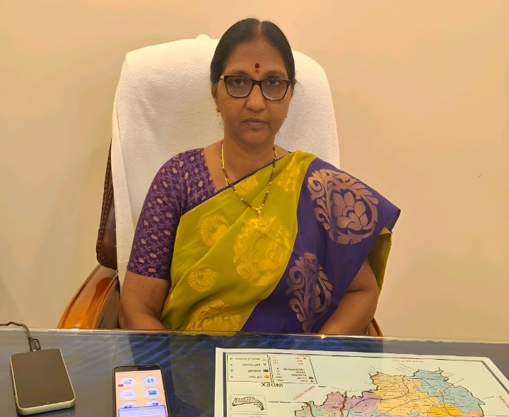 కర్నూలు డీఎంహెచ్ పీ శాంతికళ బదిలీ