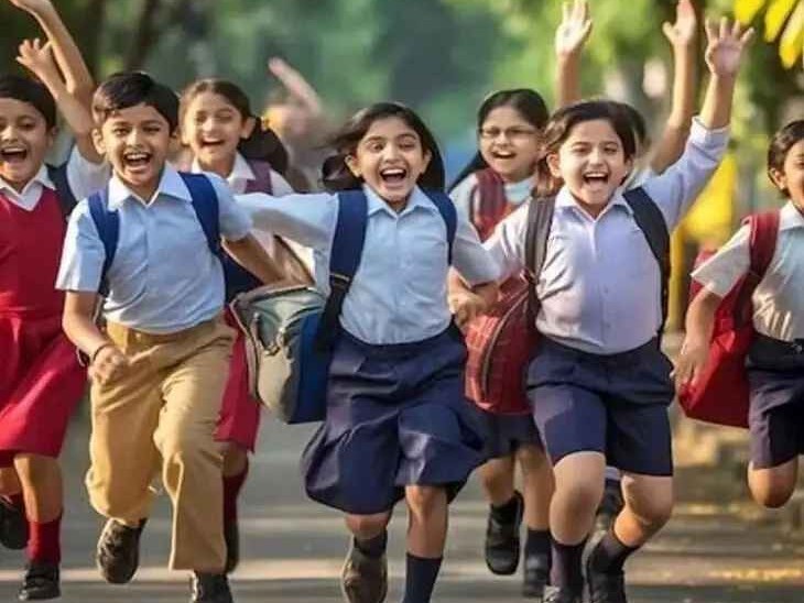 కడప జిల్లాలో స్కూళ్లకు సెలవు లేదు.!