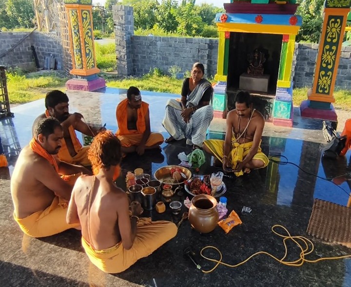 సీతారామచంద్రస్వామి ఆలయంలో కార్తీకమాస పూజలు