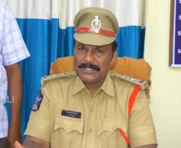 ‘క్షణికావేశంలో ఆత్మహత్యలకు పాల్పడవద్దు’