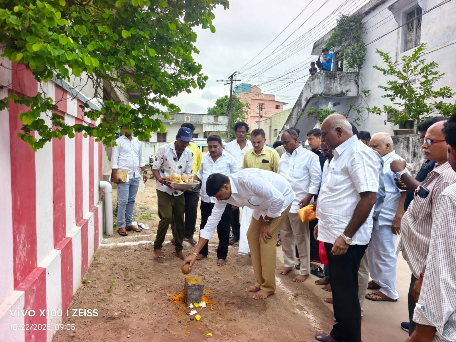 నూతన డ్రైనేజ్ నిర్మాణంలో ప్రారంభం