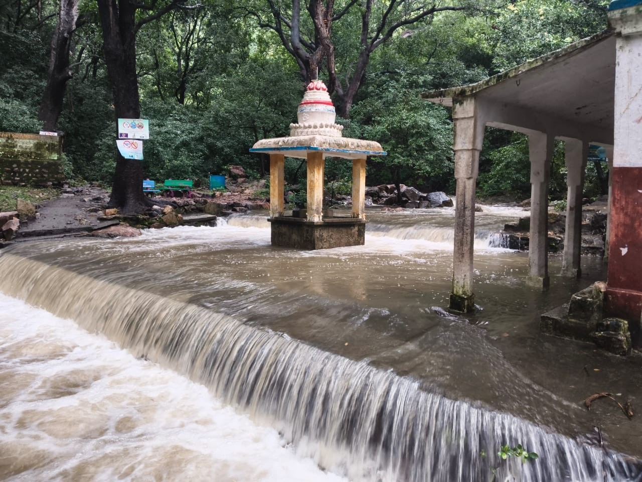 మూలకోనకు రాకపోకలు నిషిద్ధం