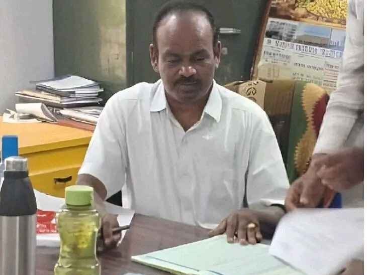 లెక్చరర్ పోస్టుకు దరఖాస్తులు