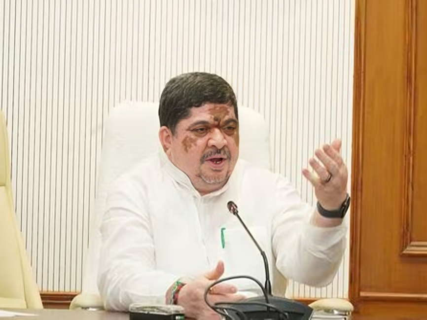 పత్తికి రూ. 8,100 మద్దతు ధర: మంత్రి పొన్నం