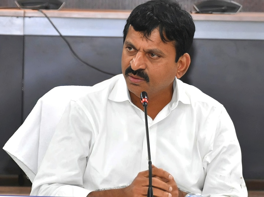 కుమురం భీమ్‌కు మంత్రి పొంగులేటి నివాళులు