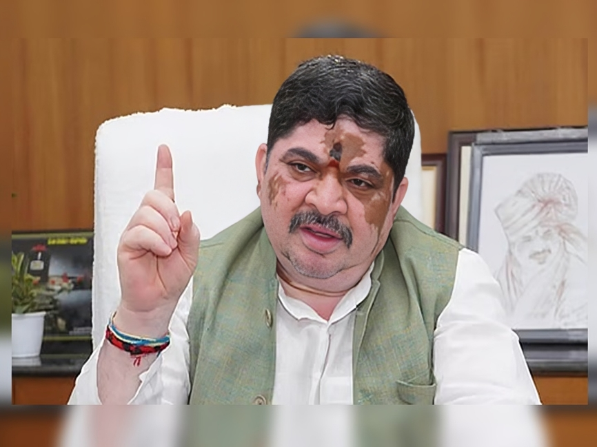 గురుకులాల్లో కఠిన చర్యలు తప్పవు: మంత్రి