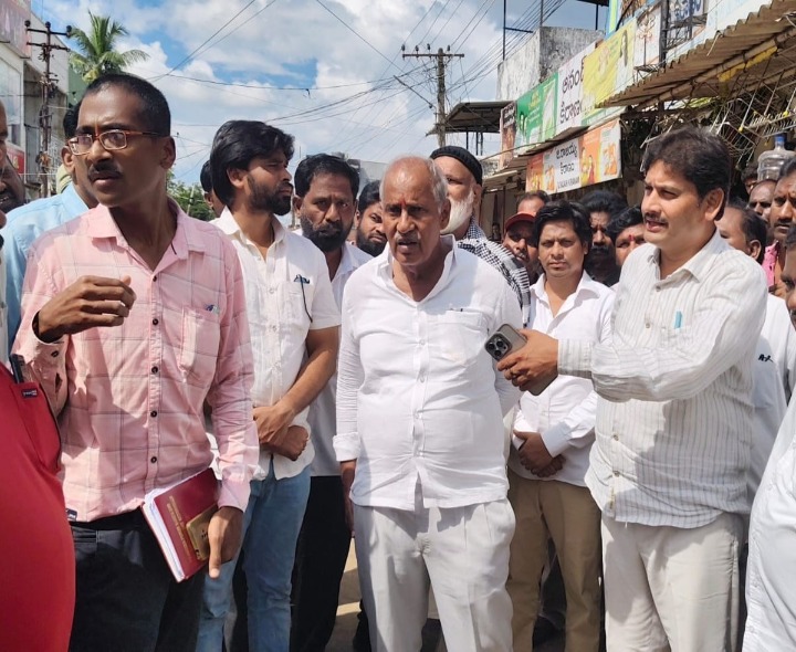 సమస్య పరిష్కారానికి కృషి చేస్తాను: ఎమ్మెల్యే