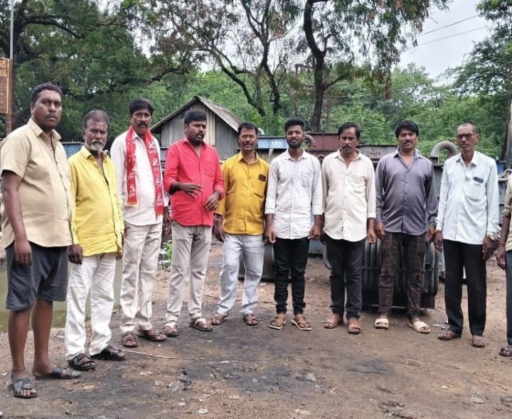 విద్యుత్ ఉద్యోగుల సమస్యలు పరిష్కరించాలి: CITU