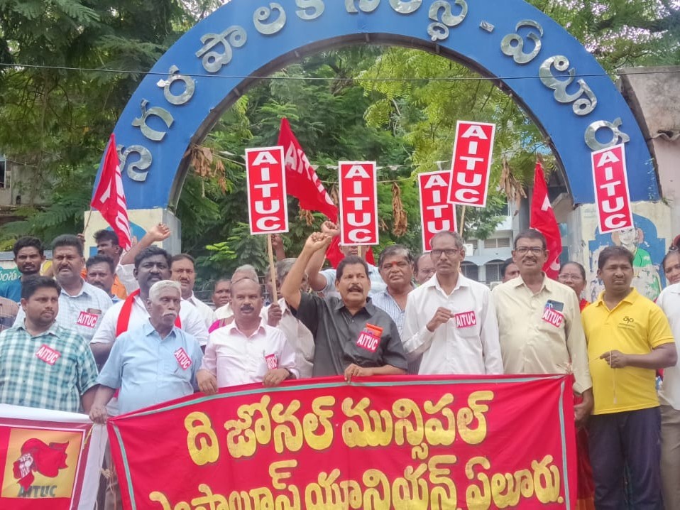 ‘ఇచ్చిన హామీలు అమలు చేయాలి’