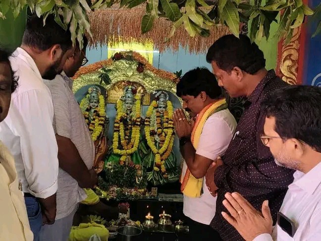 అఖండ నామ సంకీర్తనలో పాల్గొన్న ఎమ్మెల్యే