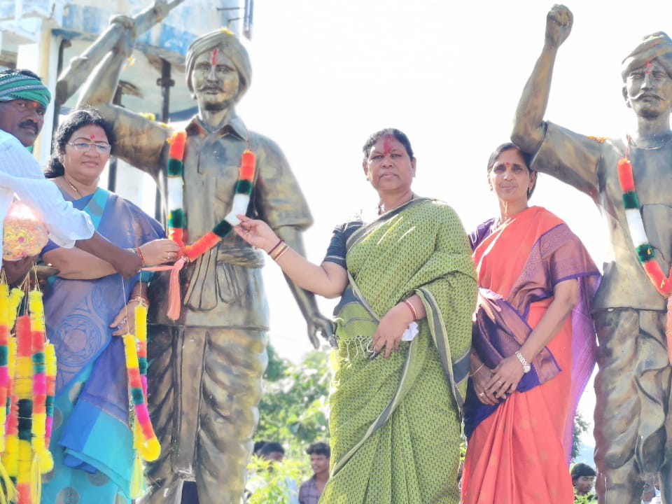 ‘భీమ్ ఆదర్శాలను ప్రస్తుత పాలకులు స్ఫూర్తిగా తీసుకోవాలి’