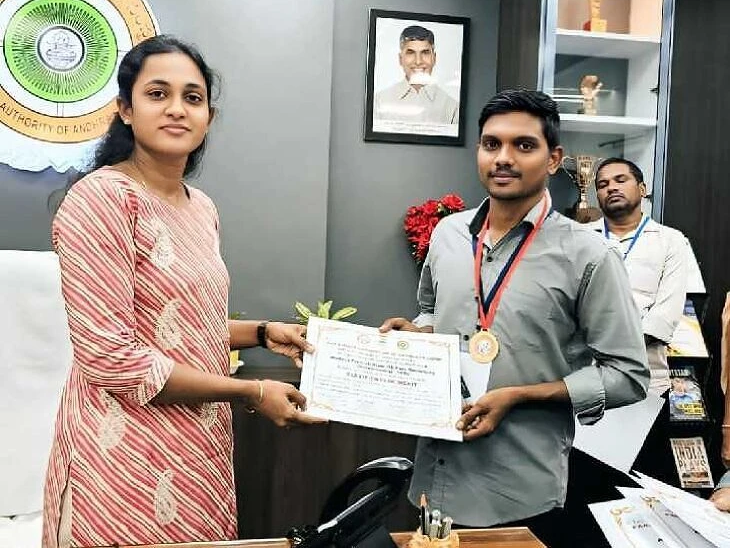 స్విమ్మింగ్‌లో కొంతమూరు అబ్బాయి ప్రతిభ