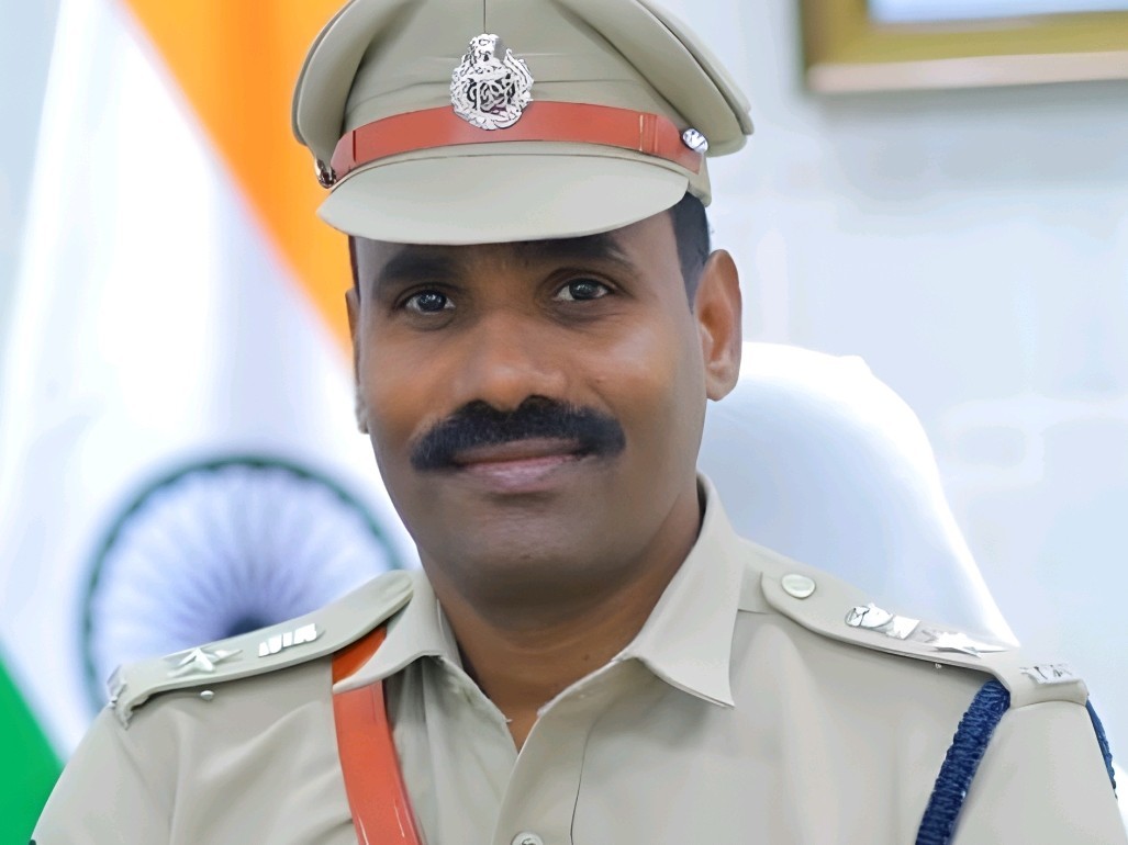 అనవసర లింక్లను క్లిక్ చేయొద్దు: ఎస్పీ