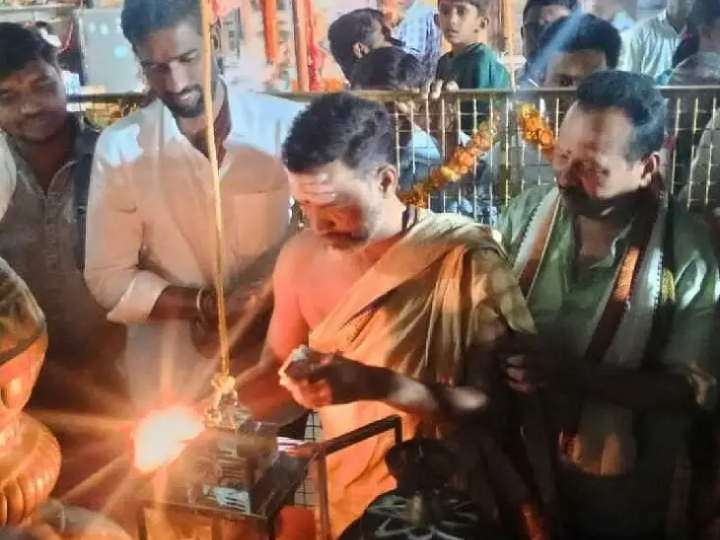 నీలకంఠేశ్వరాలయంలో వైభవంగా కార్తీక ఆకాశ దీపోత్సవం