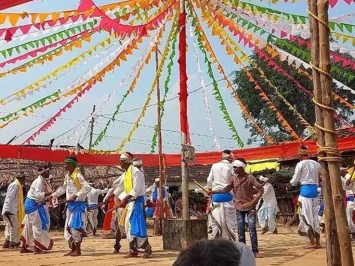 గోండు గూడెంలో ఘనంగా దండారి వేడుకలు