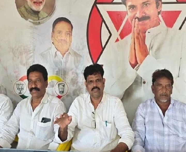 ‘సింహాద్రి రమేష్ ఉనికి కోసమే విమర్శలు చేస్తున్నారు’