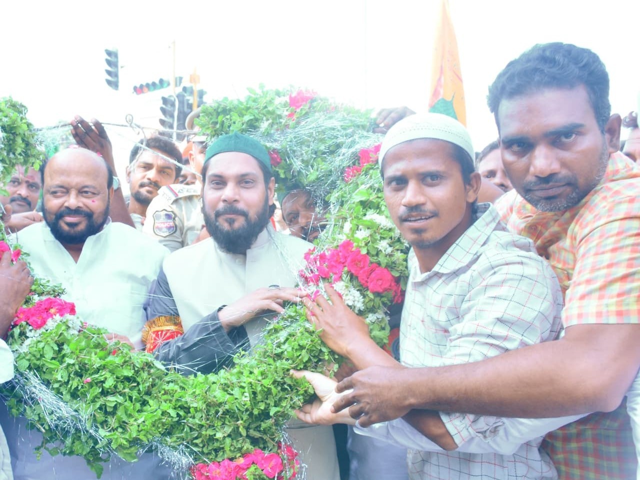 మాజీ ఎమ్మెల్సీ జన్మదిన శుభాకాంక్షలు తెలిపిన మైనార్టీ నాయకులు
