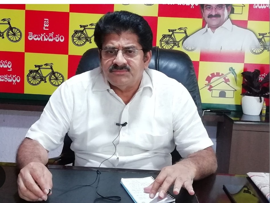 నూతన కమిటీ సభ్యులను ప్రకటించిన ఎమ్మెల్యే