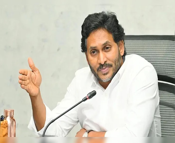 ఆర్గనైజ్డ్‌గా క్రైమ్ చేయడం చంద్రబాబుకే సాధ్యం: జగన్