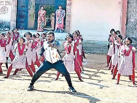 PM శ్రీ యోజన స్కూళ్లల్లో బాలికలకు కరాటే శిక్షణ