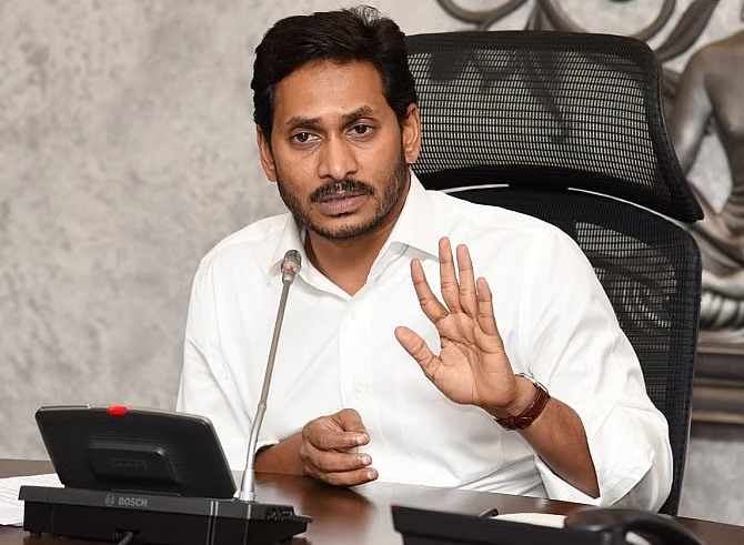 బాలకృష్ణపై జగన్ సంచలన వ్యాఖ్యలు