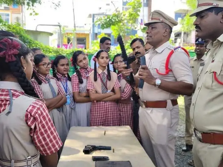 విద్యార్థులకు ఓపెన్ హౌజ్ కార్యక్రమం