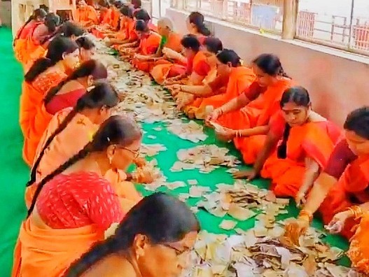 జోగులాంబ ఆలయంలో మొదలైన హుండీ లెక్కింపు