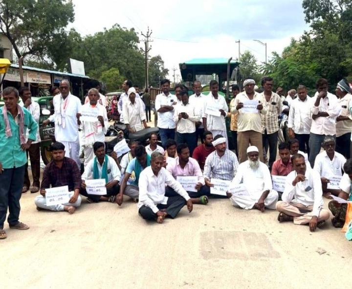 కోటగిరిలో రోడ్డెక్కిన అన్నదాతలు