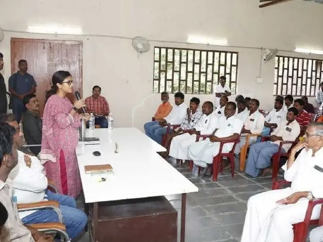 కొనుగోలు కేంద్రాలకు నాణ్యమైన పత్తి తేవాలి: కలెక్టర్