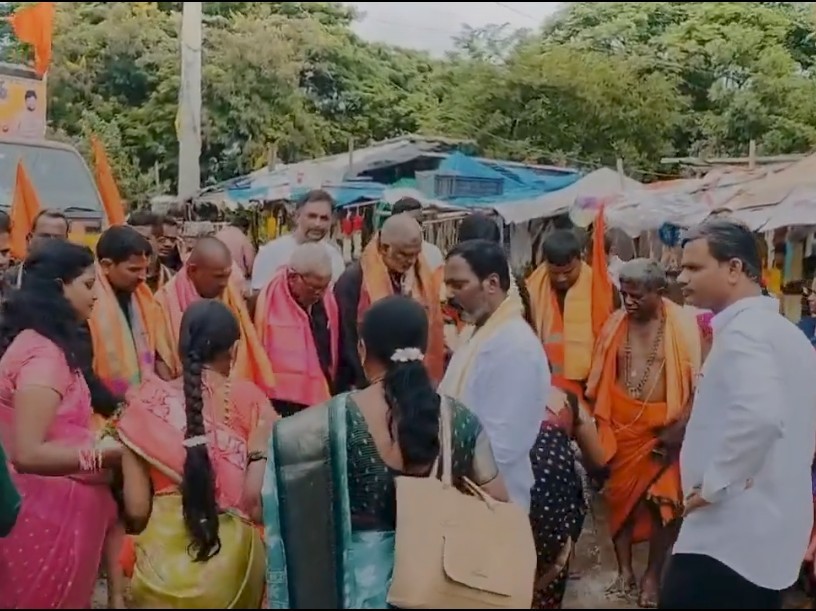 శబరిమల భక్తుల పాదయాత్ర ప్రారంభం