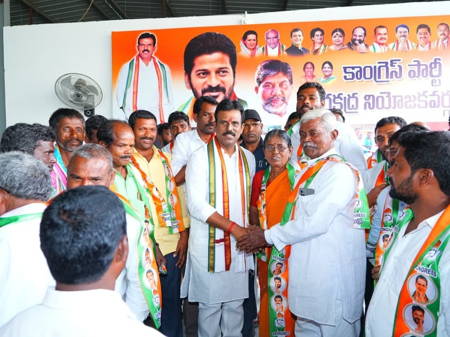 ‘సంక్షేమ పథకాలను చూసే కాంగ్రెస్ పార్టీలో చేరికలు’