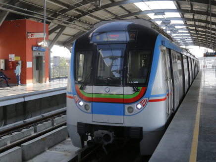 HYD మెట్రోలో 750 కోట్ల మంది ప్రయాణించారు