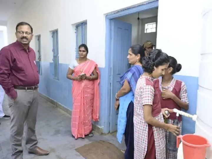 మాక్లూర్ కేజీబీవీ పాఠశాలను తనిఖీ చేసిన కలెక్టర్