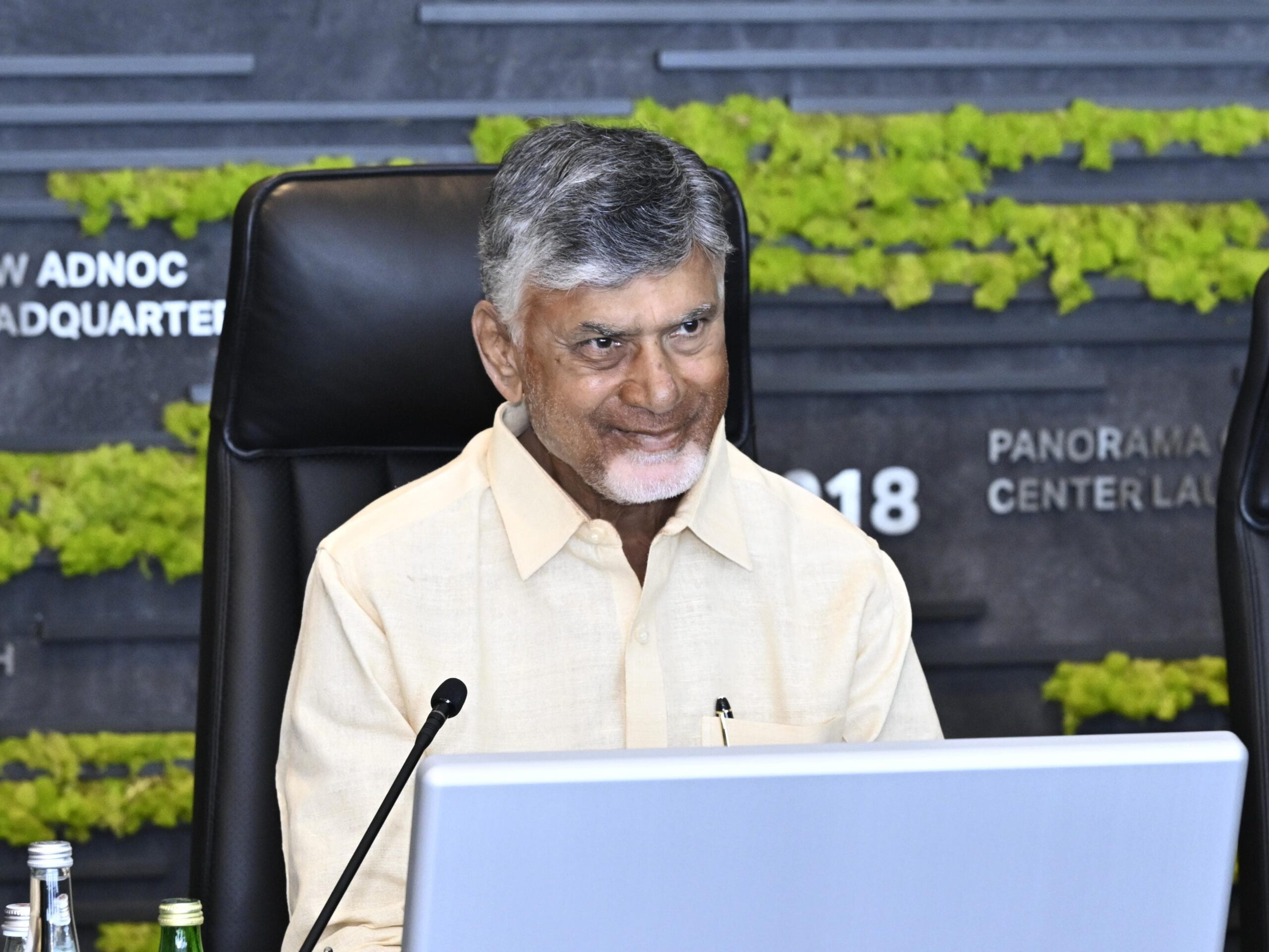 దుబాయ్ నుంచి సమీక్షించిన సీఎం చంద్రబాబు