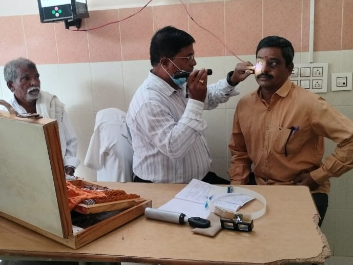 ఎల్లారెడ్డిలో ఉచిత కంటి వైద్య పరీక్షలు