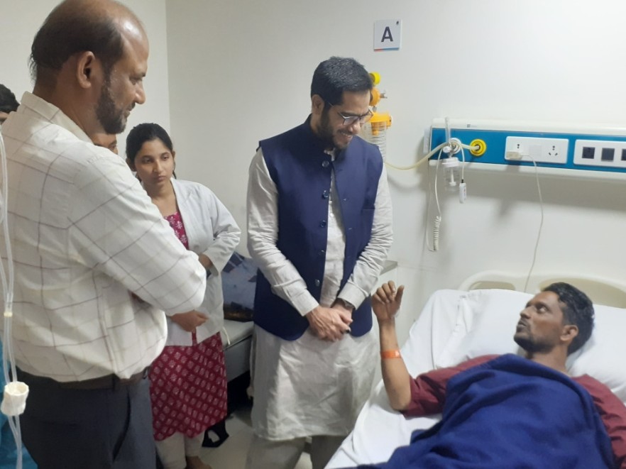 ఆసిఫ్‌ను పరామర్శించిన రాష్ట్ర మైనార్టీస్ కమిషన్ ఛైర్మన్