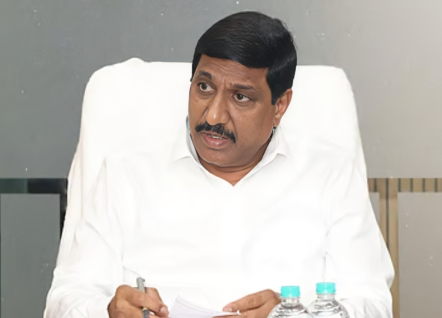 మృతుల కుటుంబాలకు అండగా ఉంటాం: మంత్రి బీసీ