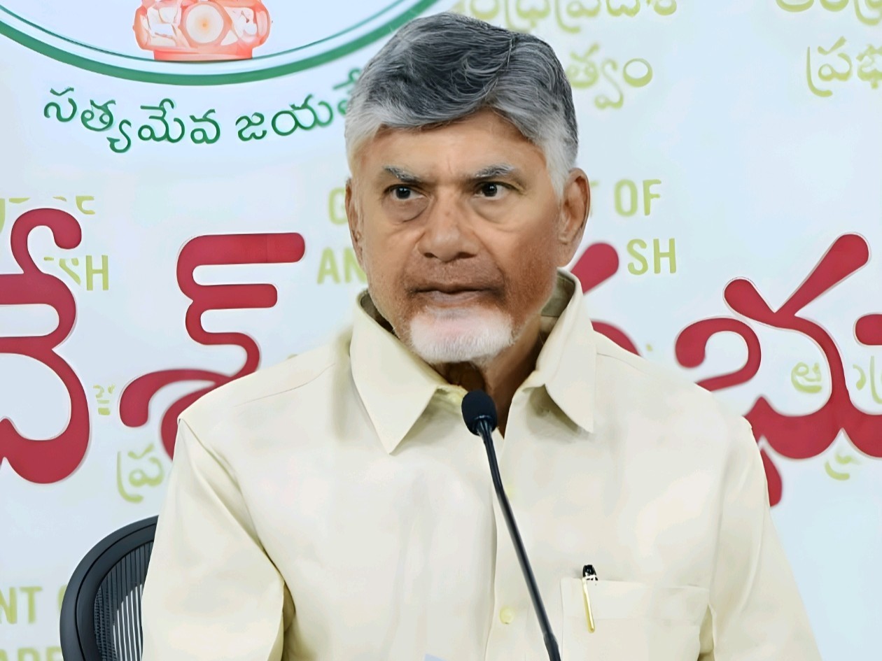 బస్సు ప్రమాదంపై సీఎం దిగ్భ్రాంతి