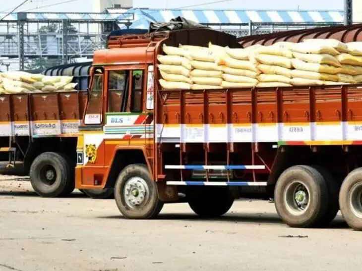 ర్యాక్ పాయింట్‌కు 1300 టన్నుల యూరియా