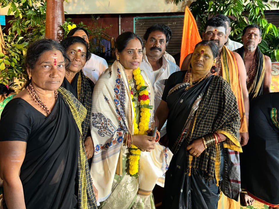 అయ్యప్ప పడిపూజలో పాల్గొన్న జనసేన కోఆర్డినేటర్