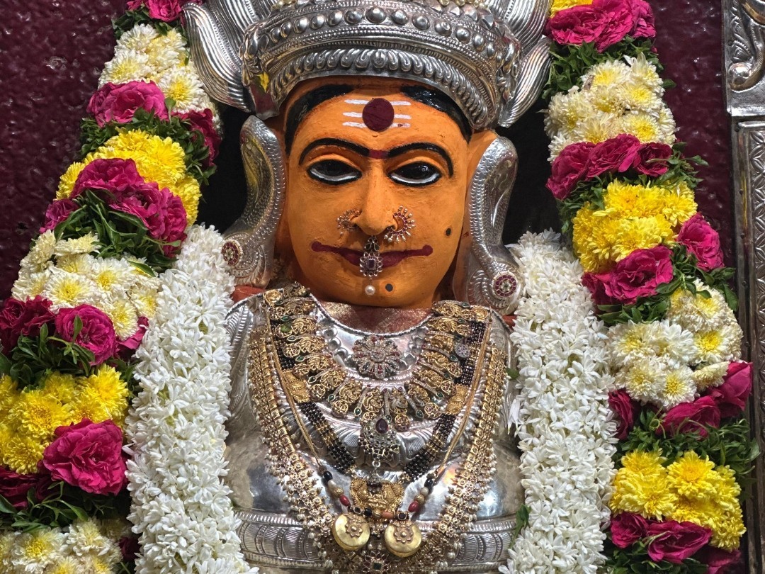 పద్మాక్షమ్మ వారికి విశేష పూజలు