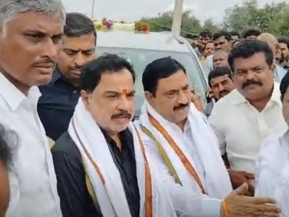 భైరవాణి తిప్ప ప్రాజెక్టును సందర్శించిన ఎమ్మెల్యేలు