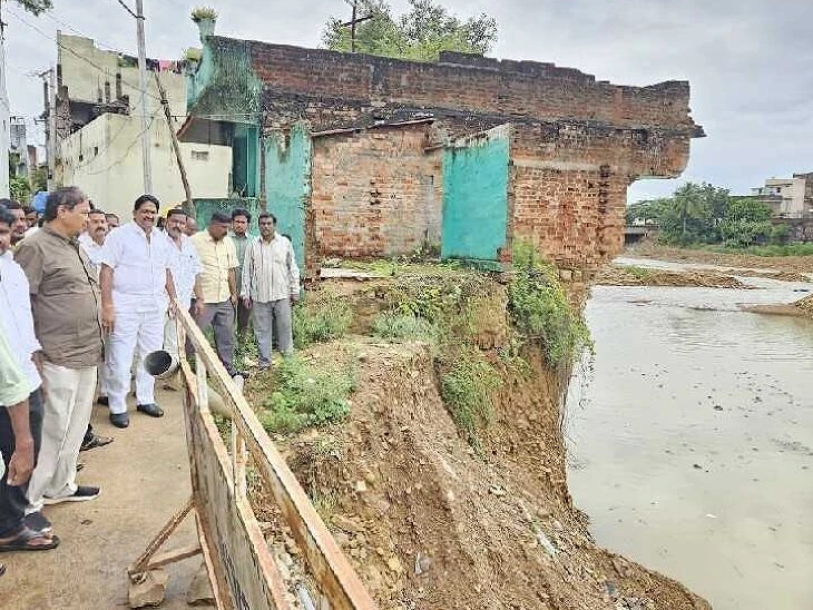 ‘త్వరగా రక్షణ గోడ పనులు పూర్తి చేస్తాం’.