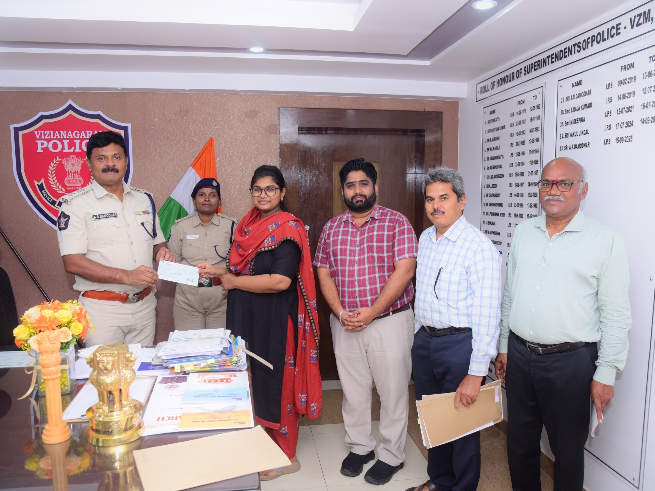 జిల్లాలో 1193 మంది పోలీస్ సిబ్బందికి వైద్య పరీక్షలు
