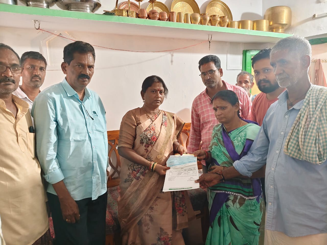 ‘ఆపదలో ఉన్నవారికి ప్రభుత్వం అండగా నిలుస్తుంది’